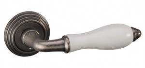 Дверная ручка PORCELLANA V214 керамика, серебро состаренное