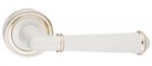 Дверная ручка Новара 625-16 белый теплый / латунь блестящая