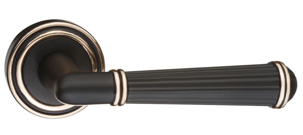 Дверная ручка Новара 625-16 черный / латунь блестящая