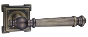 Дверная ручка Валенсия INDH 69-19 бронза античная матовая MAB